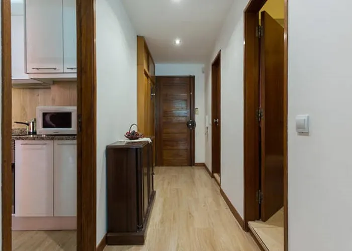 Apartament T1 *